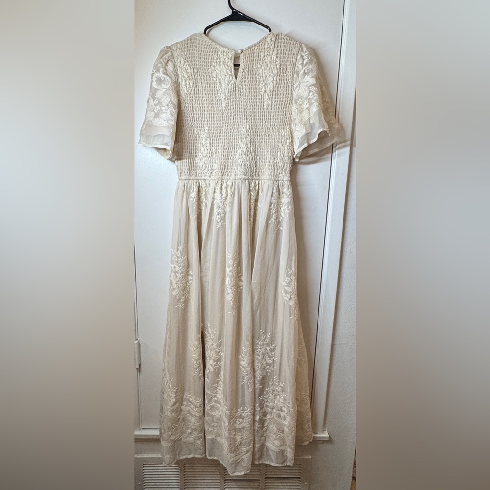 Bohme Alora Embroidered Floral Champagne Cream Tulle Maxi Dress Size Medium - Picture 11 of 16